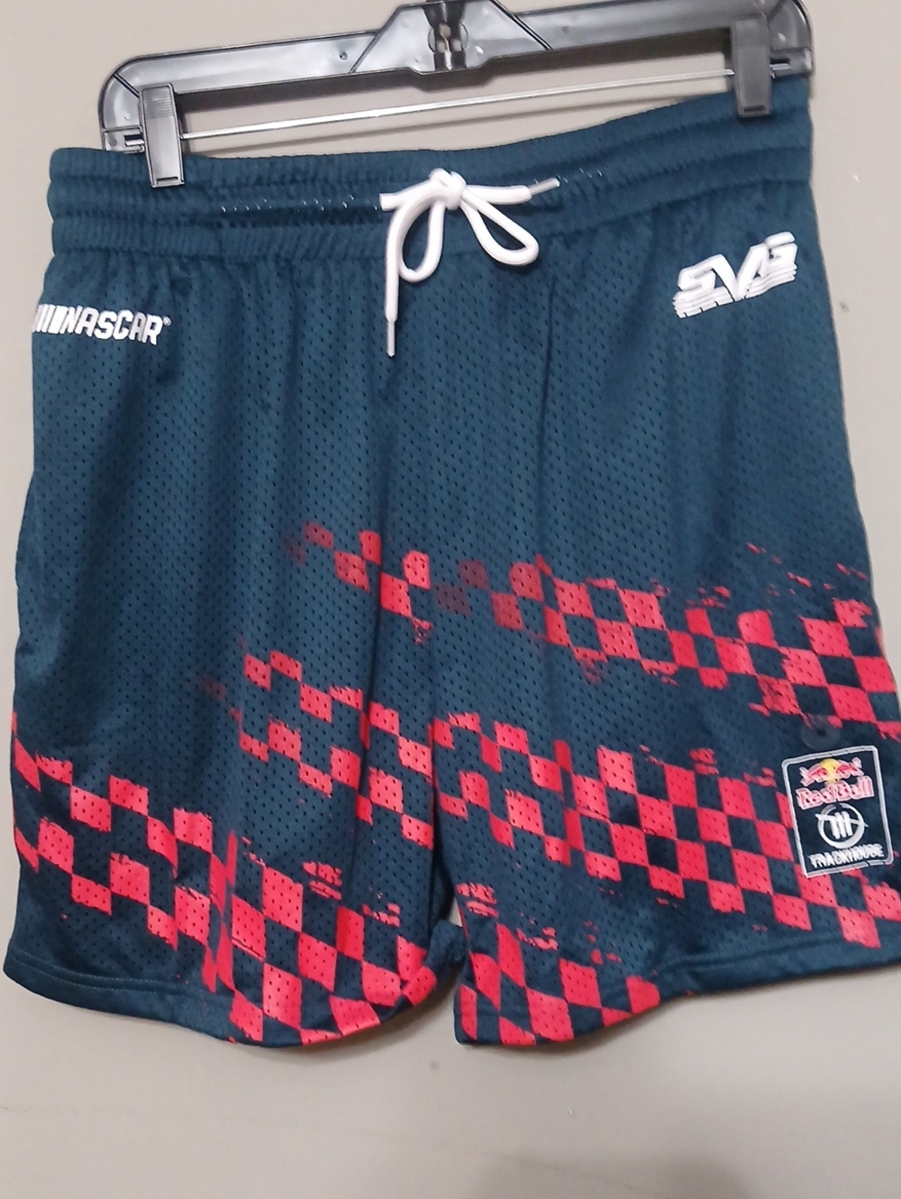 Mens Medium Nascar Red Bull Athletic Shorts